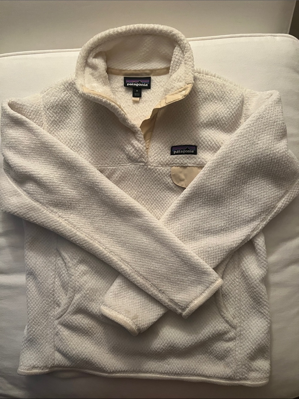 Patagonia Women’s Re-Tool Snap Tee older version that is more fitted.